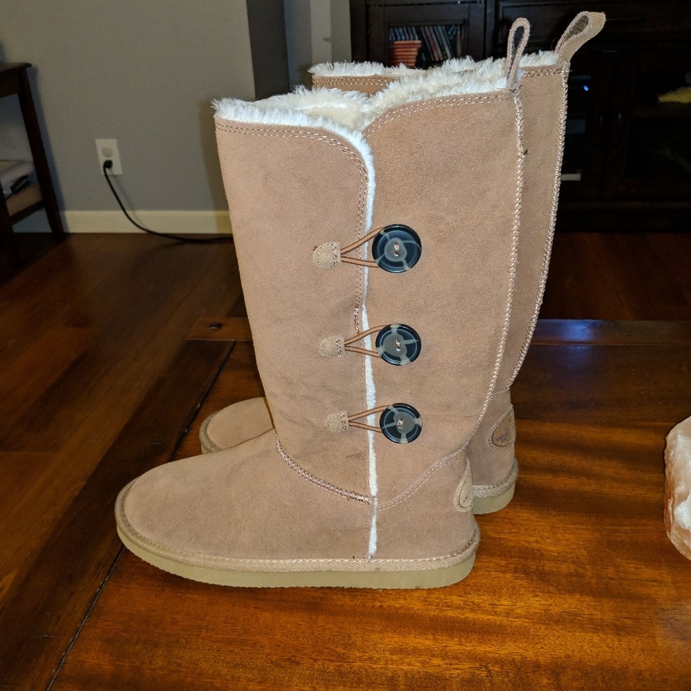 New American eagle cozy boots
